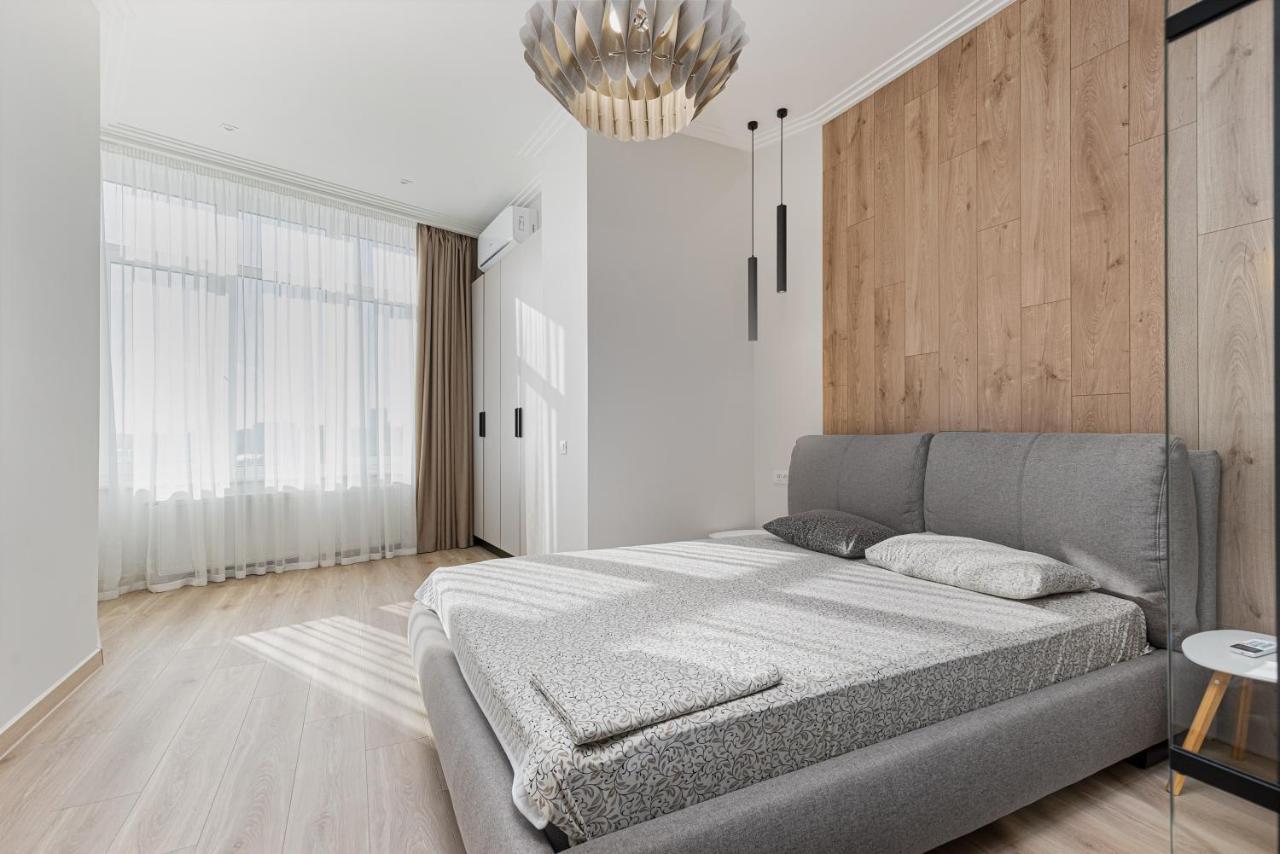 Sea Symphony Luxury 3-Bedrooms Apartment Οδησσός Εξωτερικό φωτογραφία