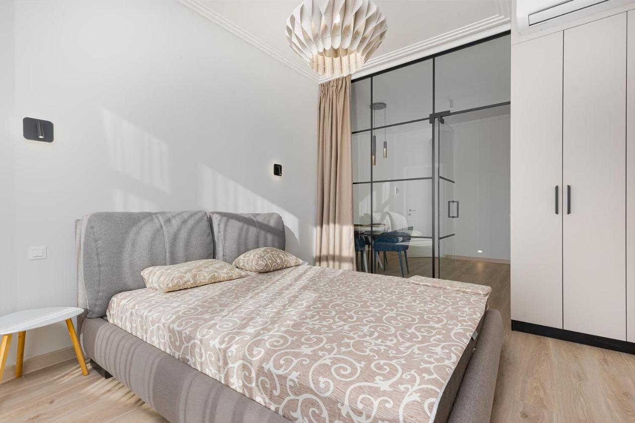 Sea Symphony Luxury 3-Bedrooms Apartment Οδησσός Εξωτερικό φωτογραφία